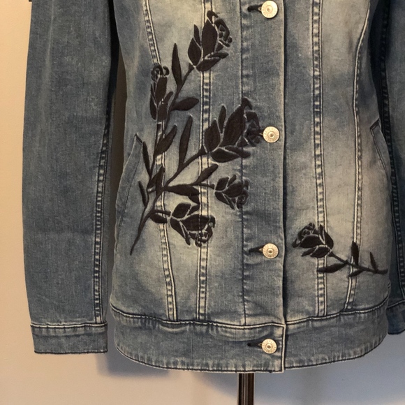 LulaRoe Jaxon Jean Jacket - Picture 4 of 8